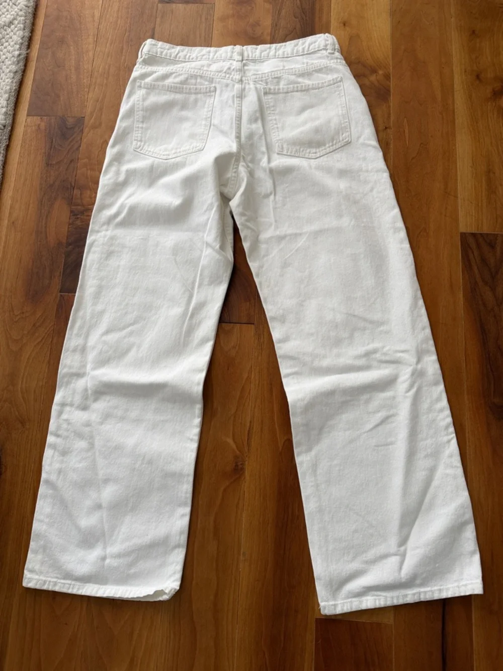 Zara High Waist Wide Leg White Jeans - Picture 4 of 6